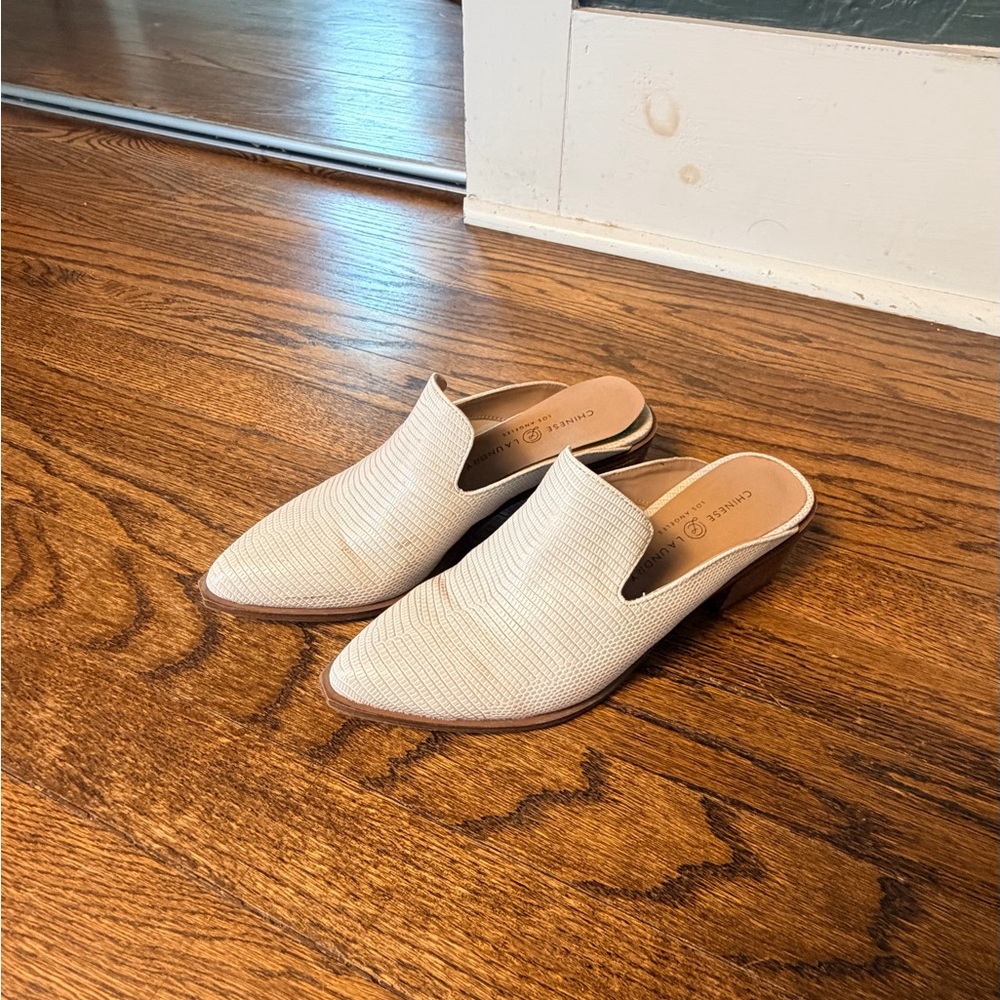 Chinese Laundry Cream Woven Pointed Toe Block Heel Mule Size 7.5